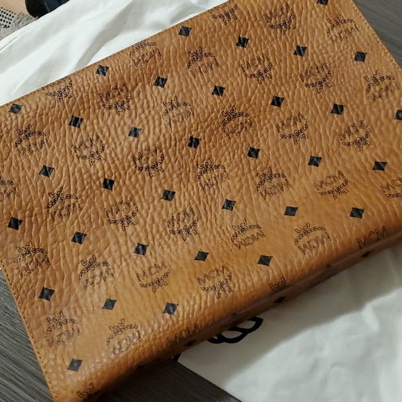 MCM clutch bag - Picture 4 of 4